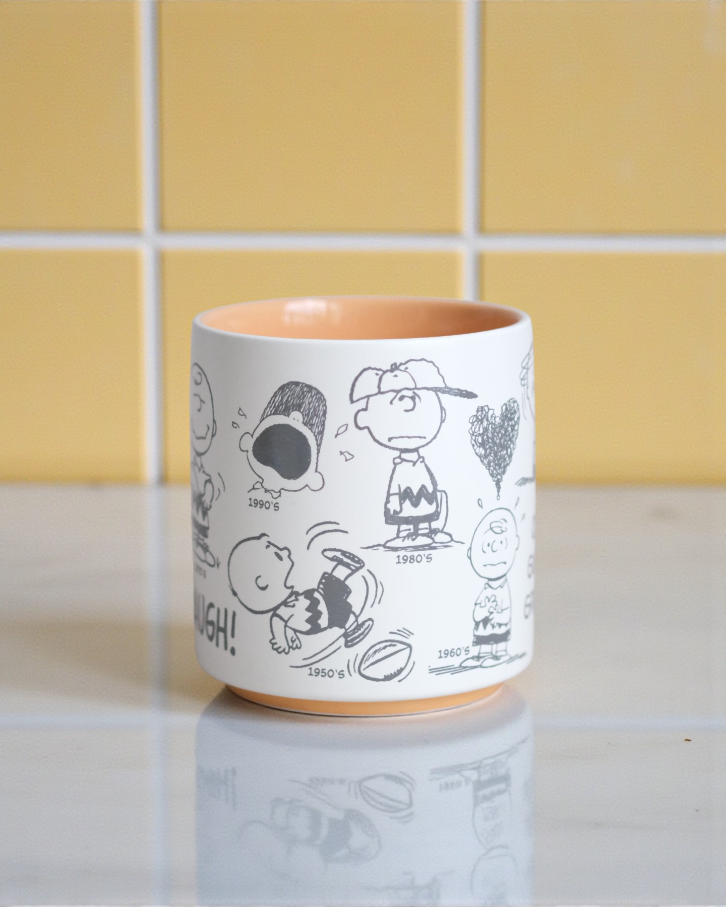 Ly Snoopy Quai Vàng