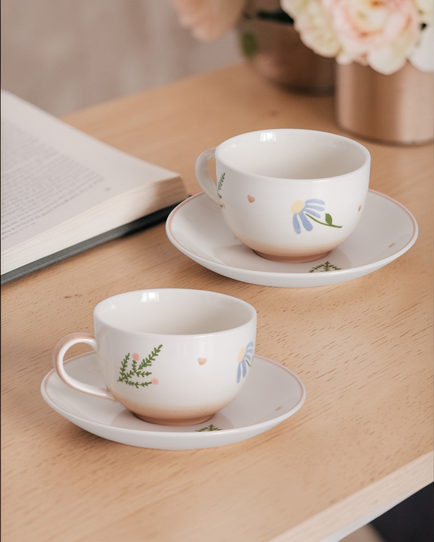 Tách Trà Hoa Đồng Tiền Hoạ Tiết Trái Tim