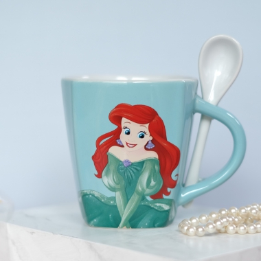 Ly Ariel & Spoon  