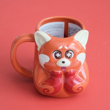 Ly Red Panda Figural