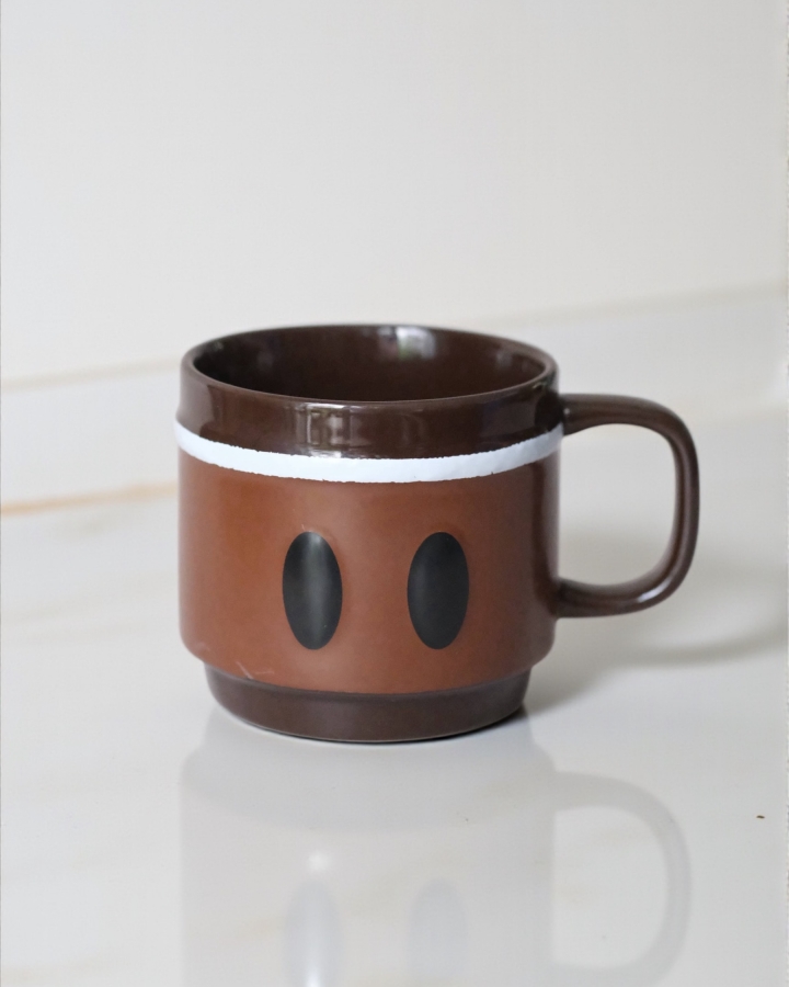 Ly Mickey Tháng 4