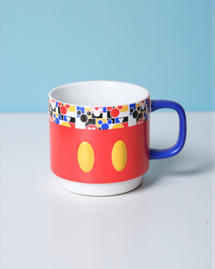 Ly Mickey Tháng 3