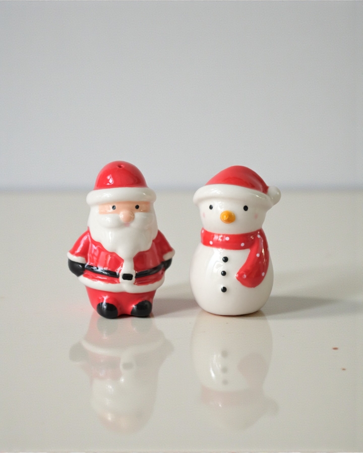  Cặp Tiêu Muối Ông Già Santa & Người Tuyết Khăn Đỏ