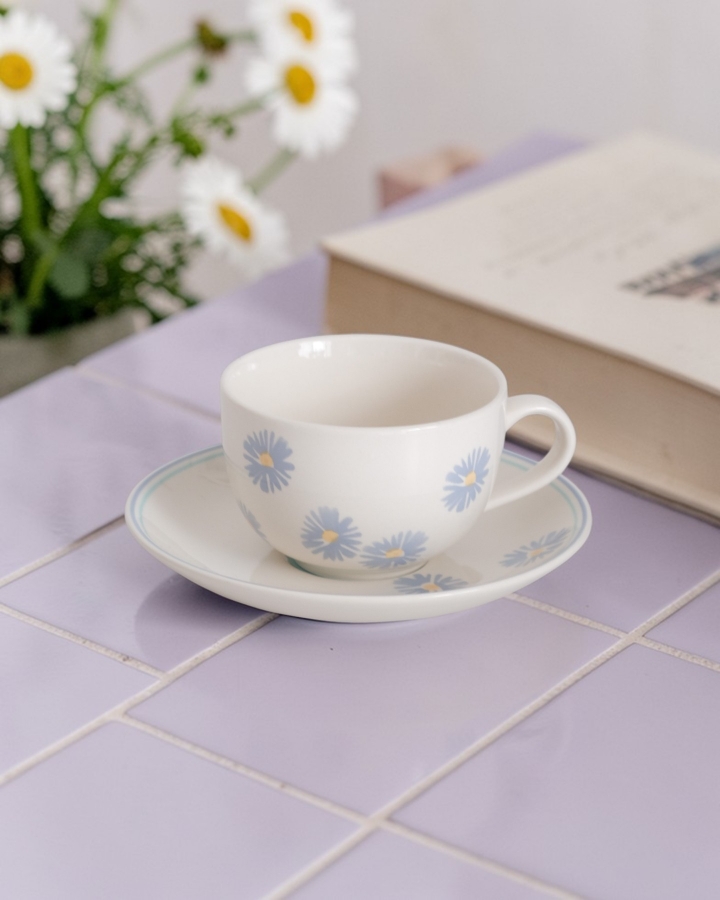 Tách Trà Hoa Cúc Xanh Tím