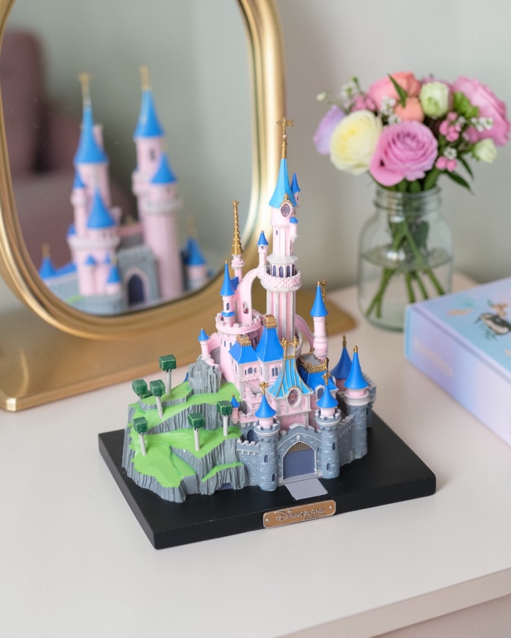 Mô Hình Lâu Đài Paris Resort Pháp 