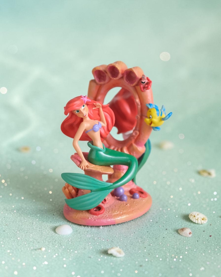 Tượng Tiên Cá Soi Gương