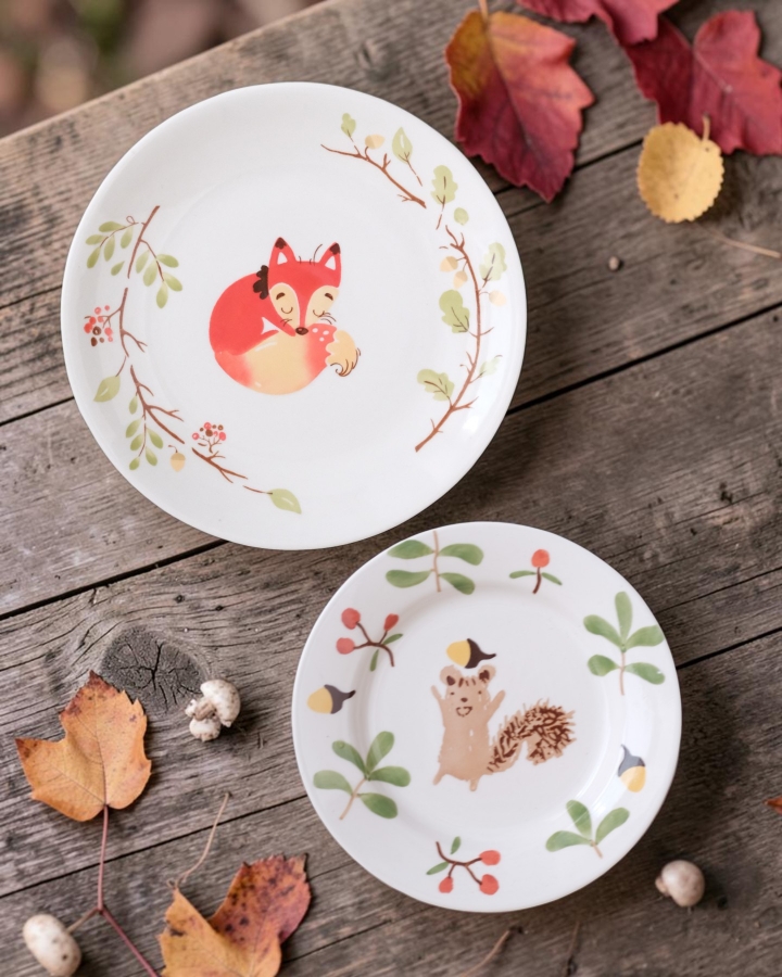 Set 2 dĩa vẽ tay Mùa Thu